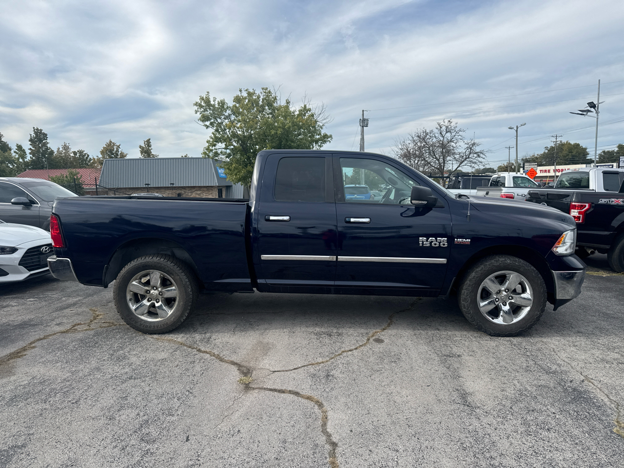 RAM 1500 4WD Quad Cab 140.5" Big Horn 2015 RAM 1500 4WD Quad Cab 140.5" Big Horn 2015