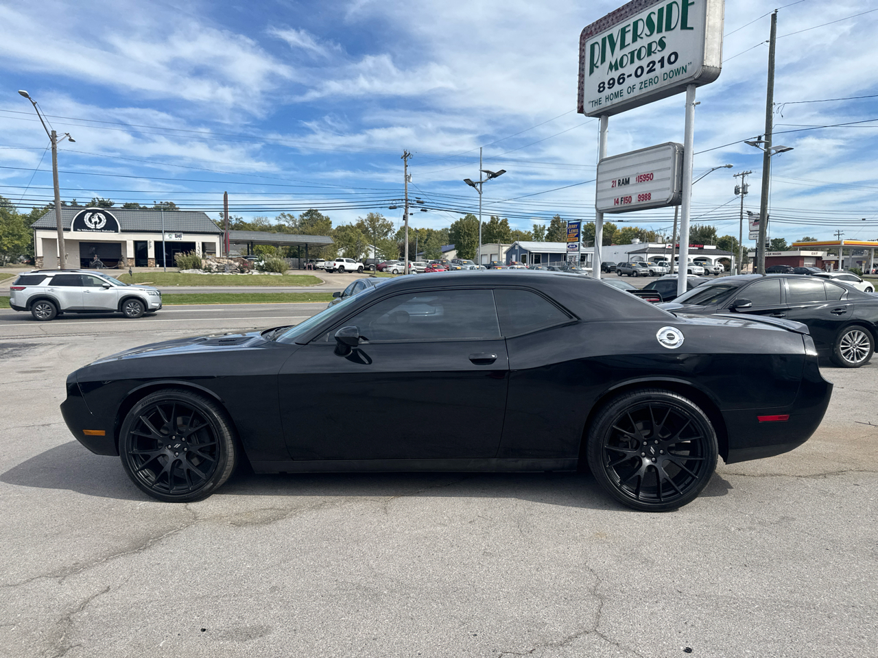 Dodge Challenger 2dr Cpe R/T Plus 2013 Dodge Challenger 2dr Cpe R/T Plus 2013