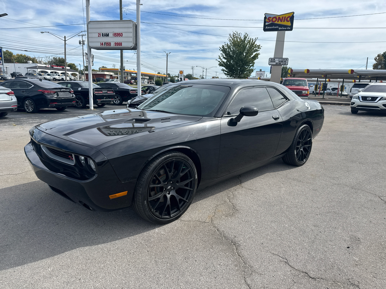 Dodge Challenger 2dr Cpe R/T Plus 2013 Dodge Challenger 2dr Cpe R/T Plus 2013
