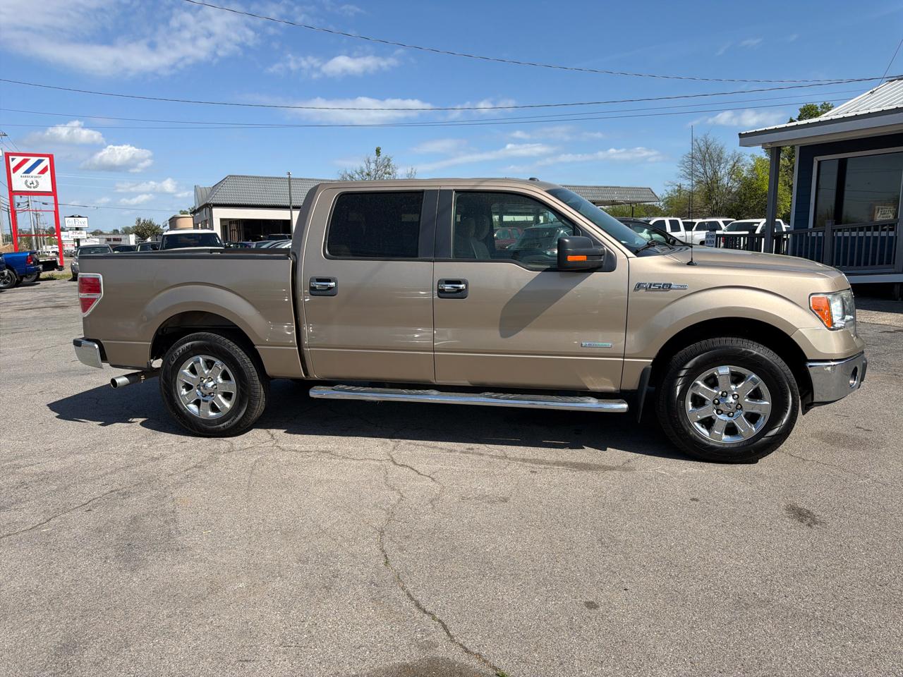 Ford F-150 2WD SuperCrew 145" XLT 2013