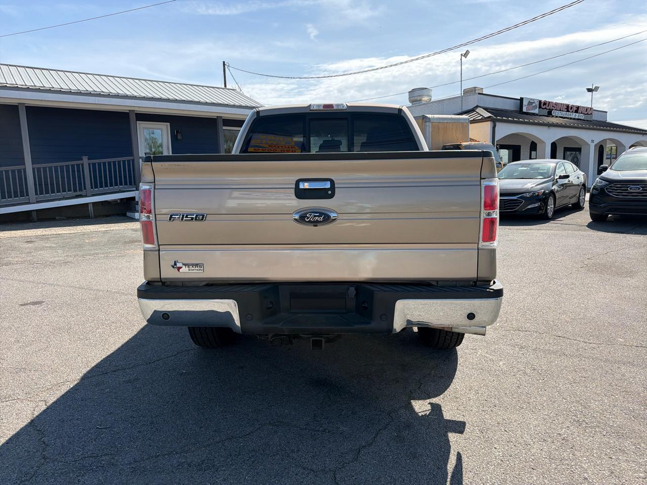 Ford F-150 2WD SuperCrew 145" XLT 2013