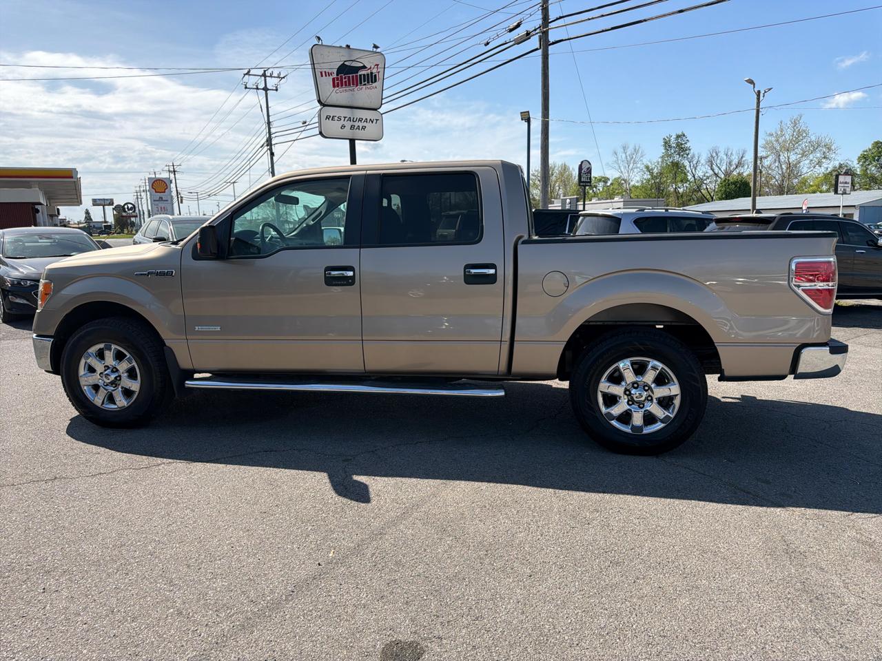 Ford F-150 2WD SuperCrew 145" XLT 2013