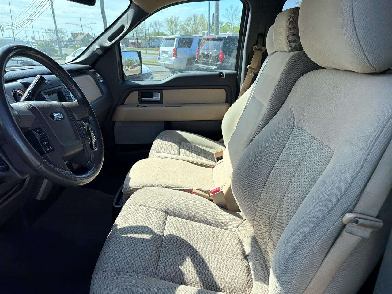 Ford F-150 2WD SuperCrew 145" XLT 2013