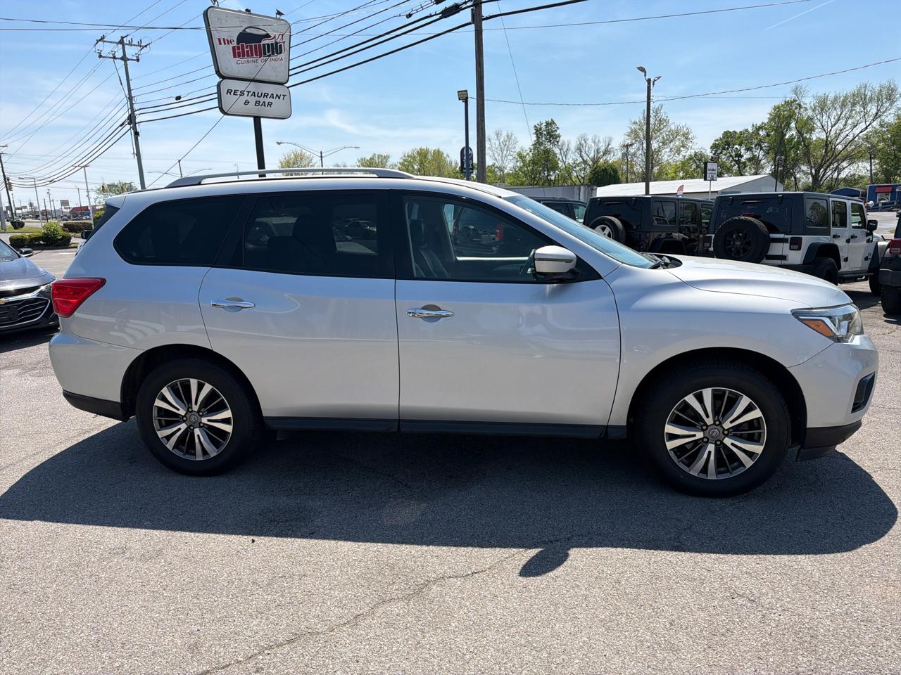 Nissan Pathfinder 4x4 SL 2020