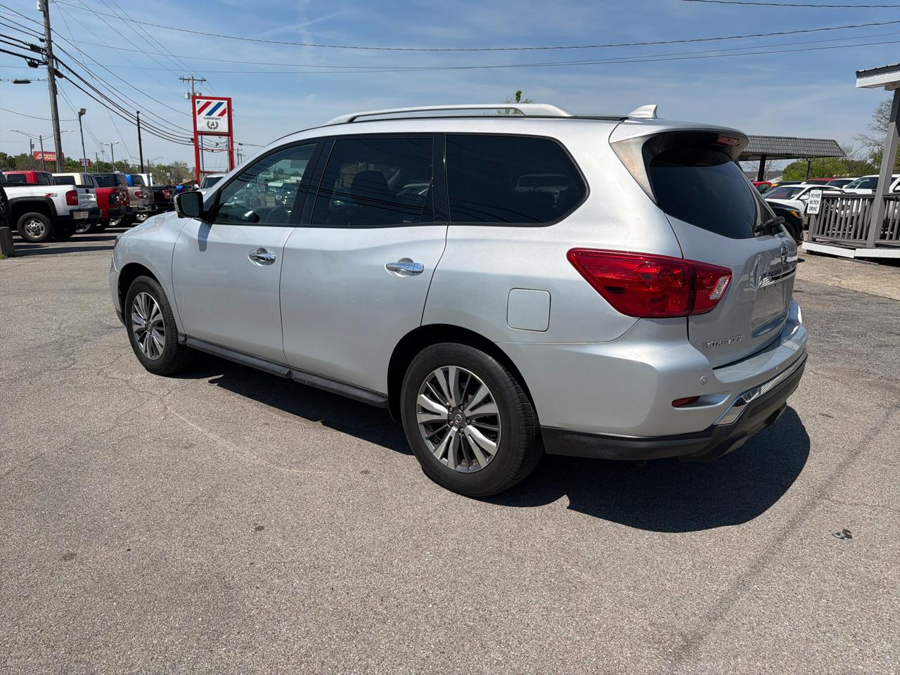 Nissan Pathfinder 4x4 SL 2020