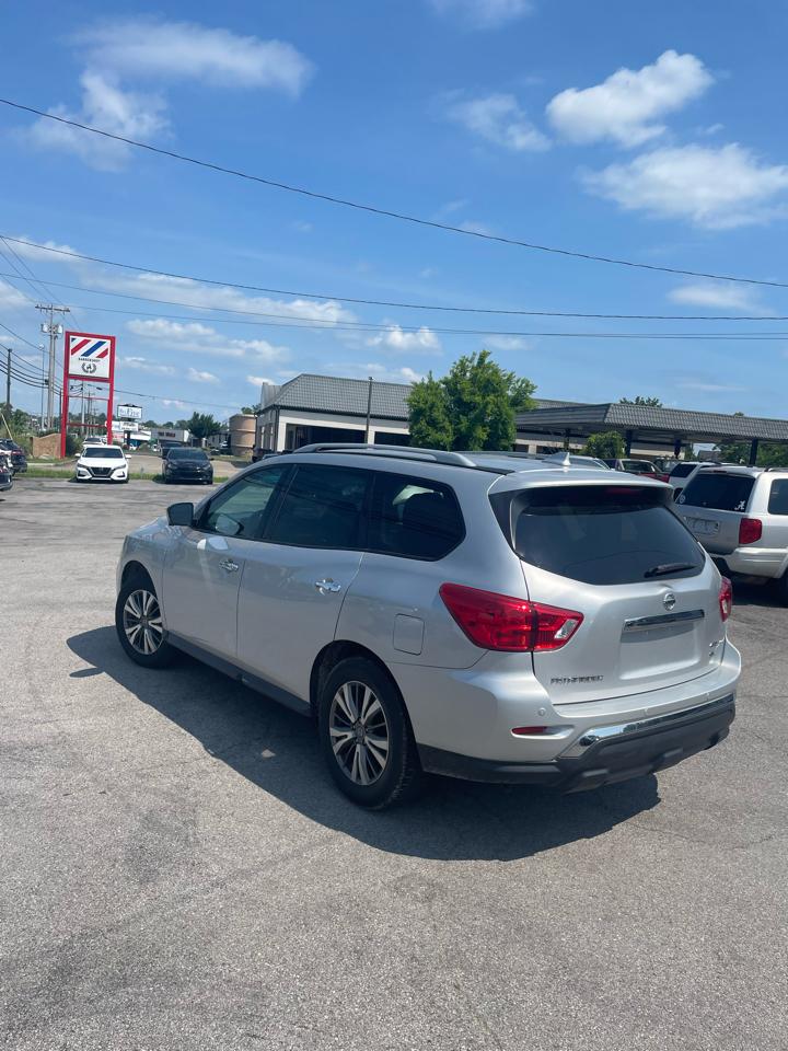 Nissan Pathfinder 4x4 SL 2020
