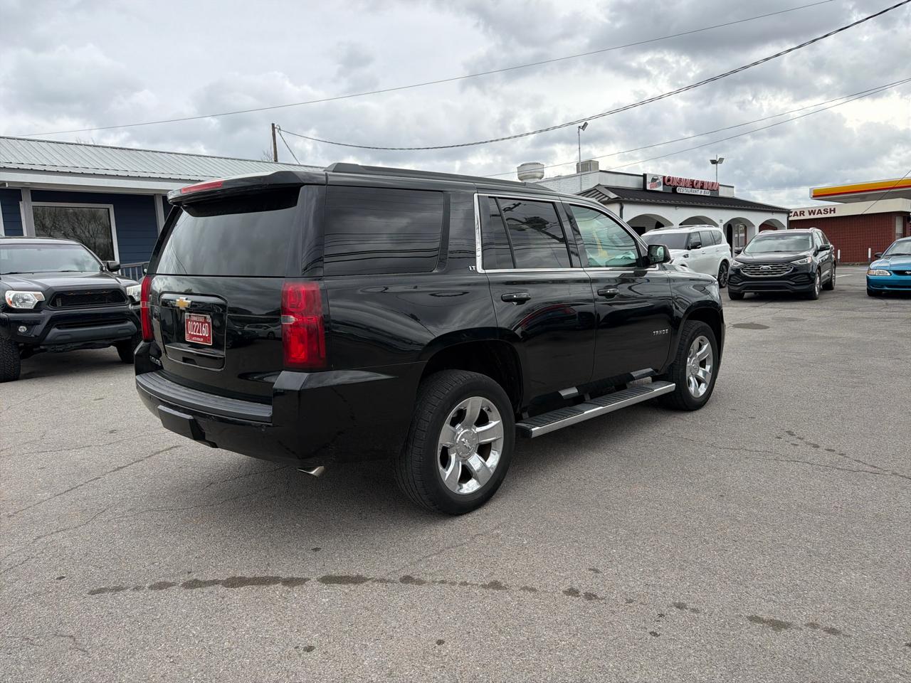 Chevrolet Tahoe 4WD 4dr LT 2017