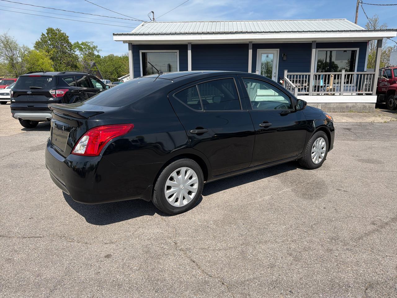 Nissan Versa Sedan S Plus CVT 2017