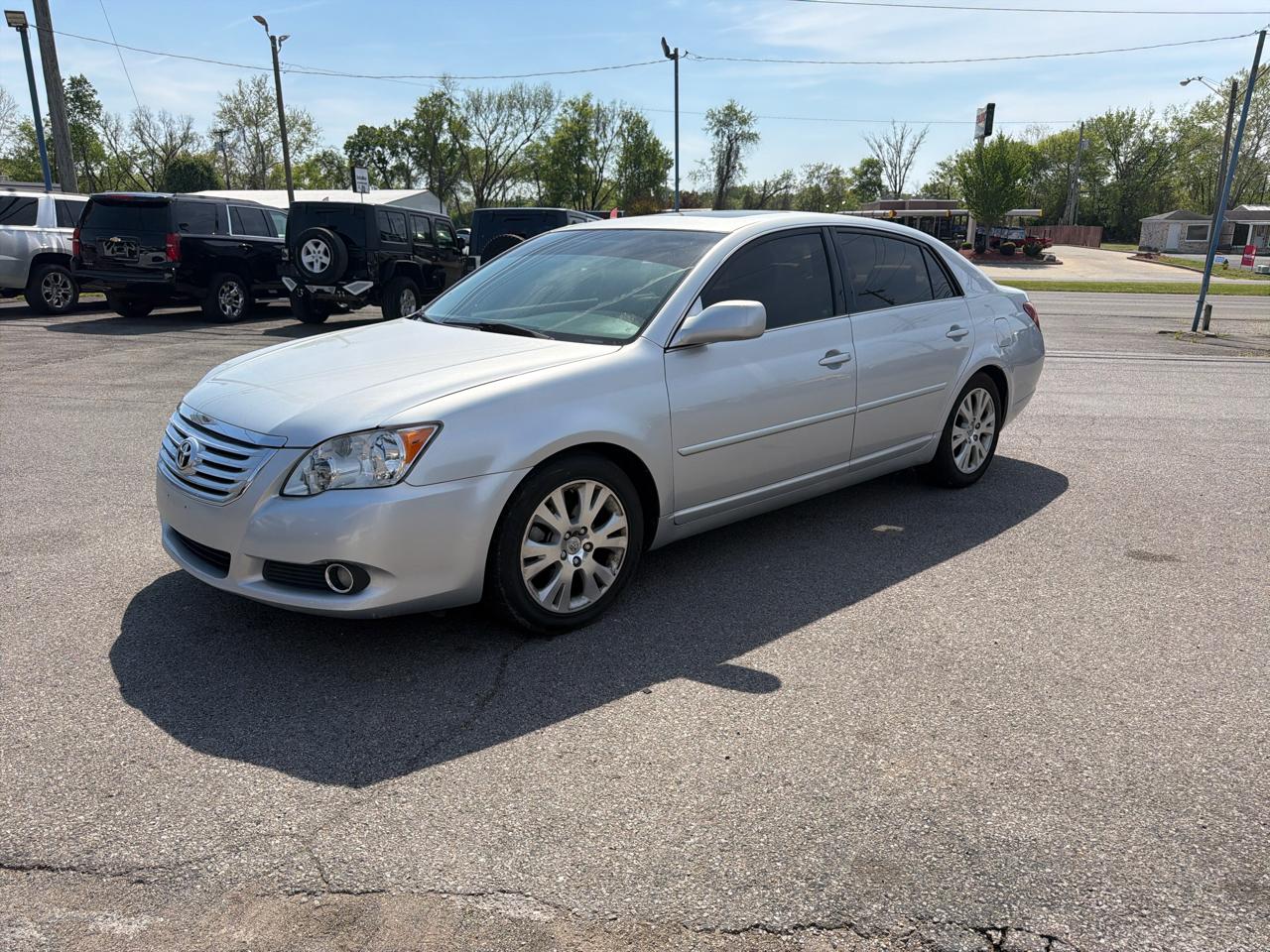 Toyota Avalon 4dr Sdn Limited (Natl) 2010