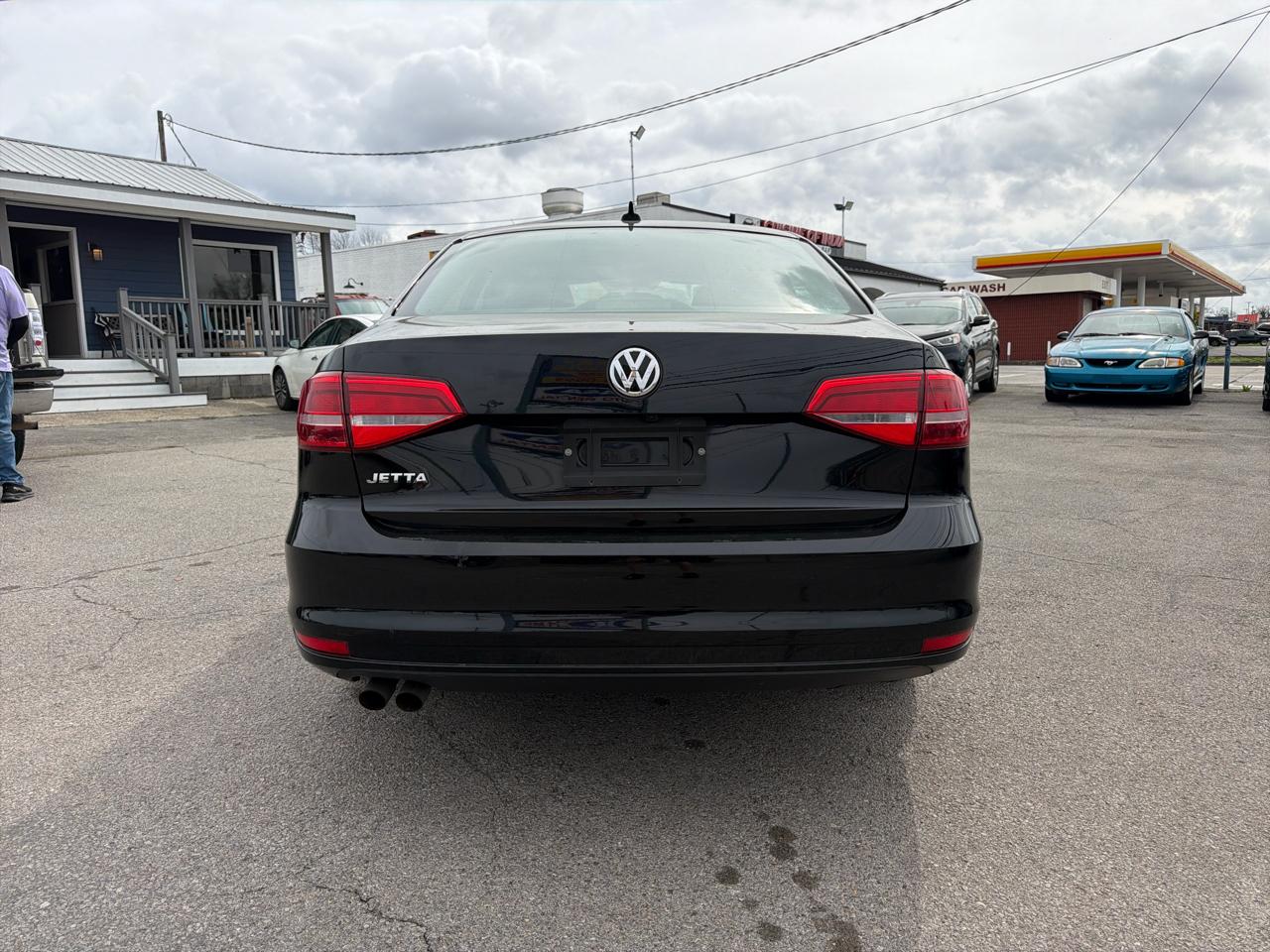 Volkswagen Jetta Sedan 4dr Auto 2.0L S 2015