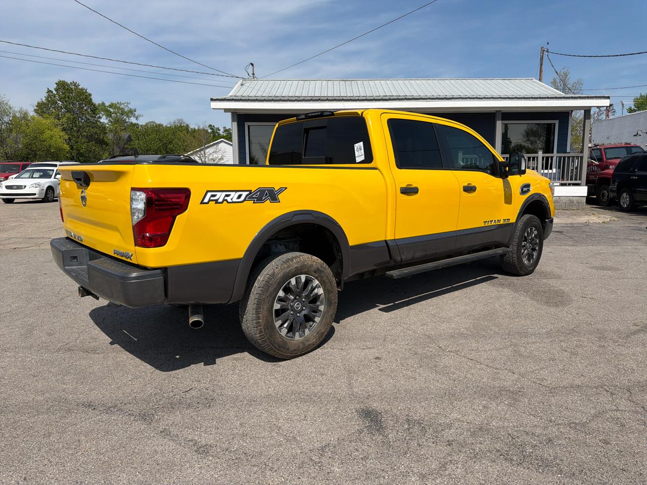 Nissan Titan XD 4x4 Gas Crew Cab PRO-4X 2018
