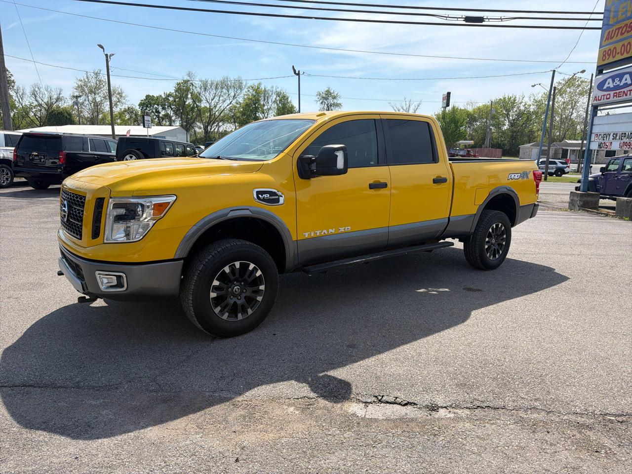 Nissan Titan XD 4x4 Gas Crew Cab PRO-4X 2018