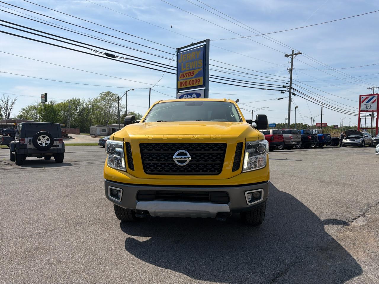 Nissan Titan XD 4x4 Gas Crew Cab PRO-4X 2018