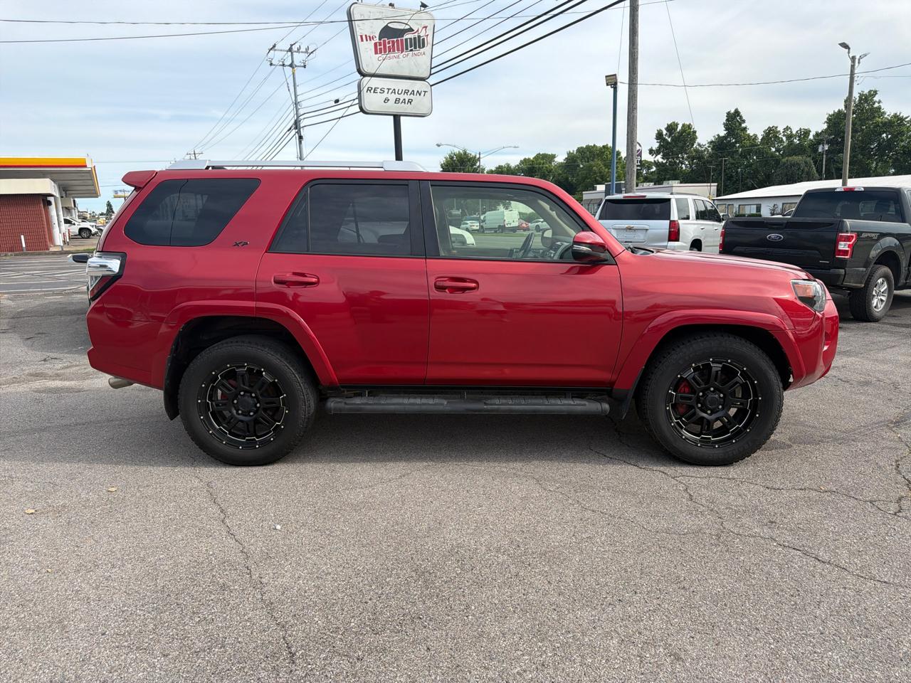 Toyota 4Runner SR5 Premium 2WD (Natl) 2018