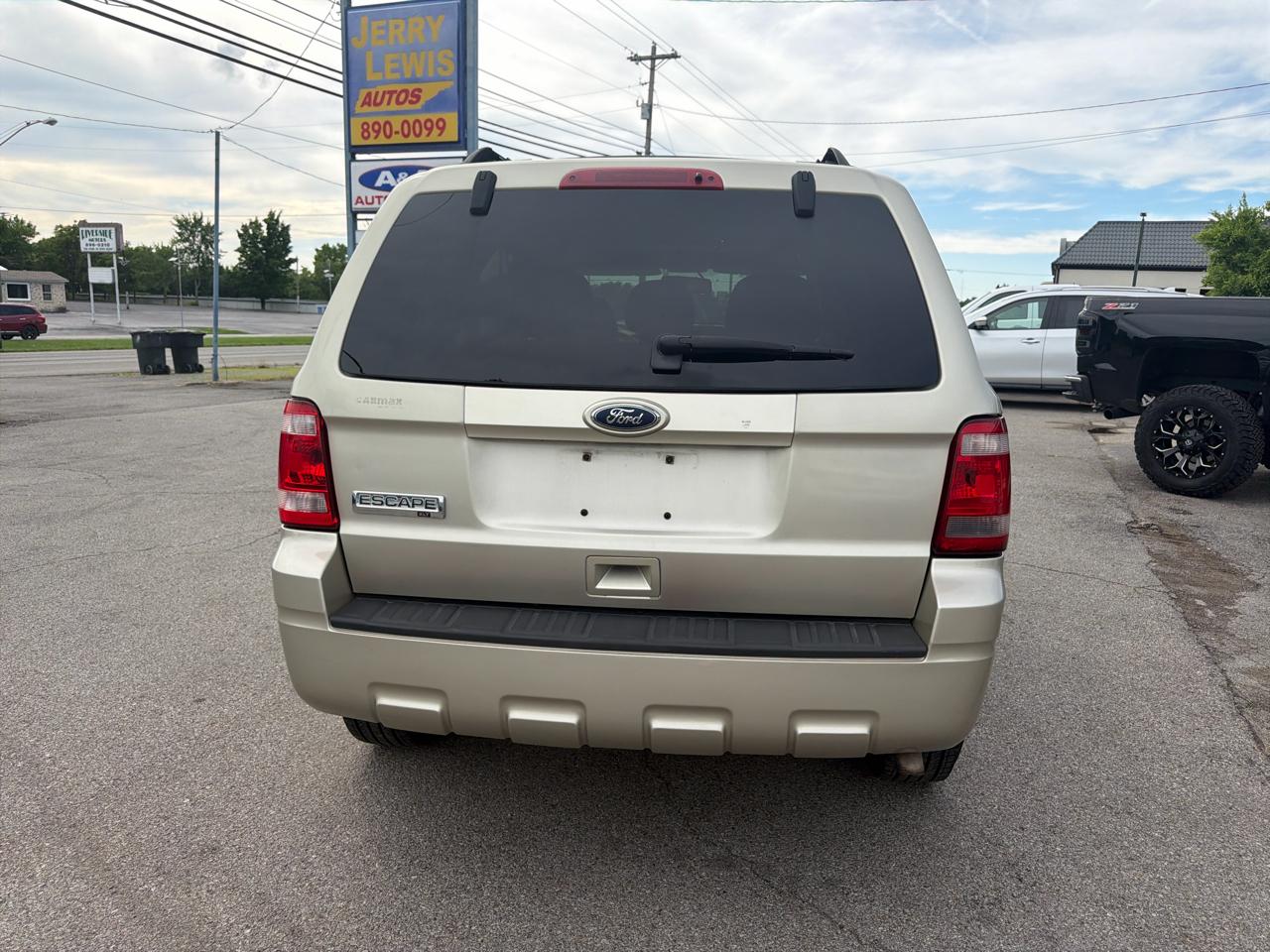 Ford Escape 4WD 4dr XLT 2010