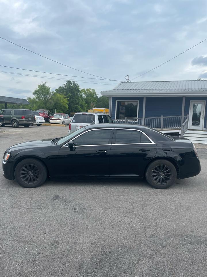 Chrysler 300  2013
