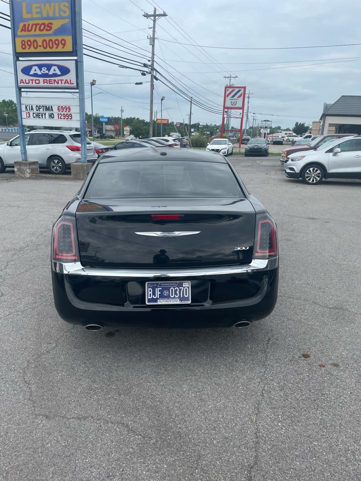 Chrysler 300  2013