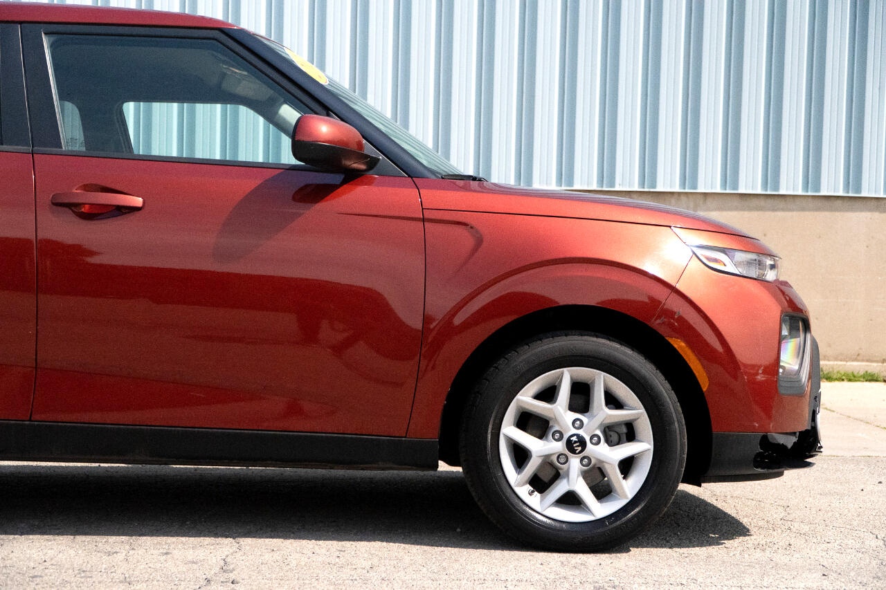 2021 Kia Soul S photo 4