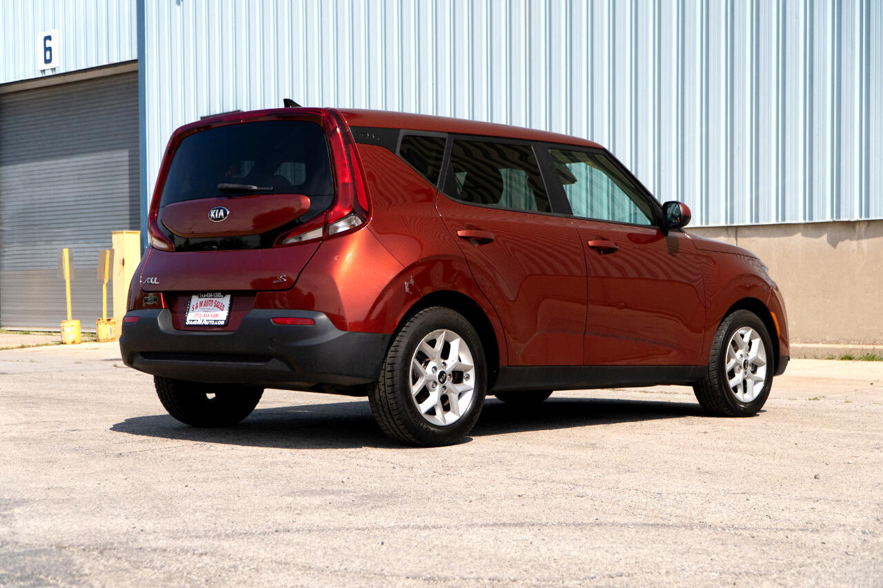 2021 Kia Soul S photo 11
