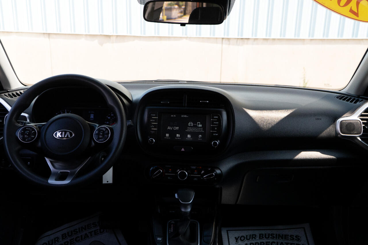 2021 Kia Soul S photo 22