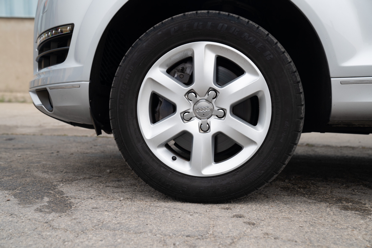 2015 Audi Q7 3.0T Premium Plus photo 9