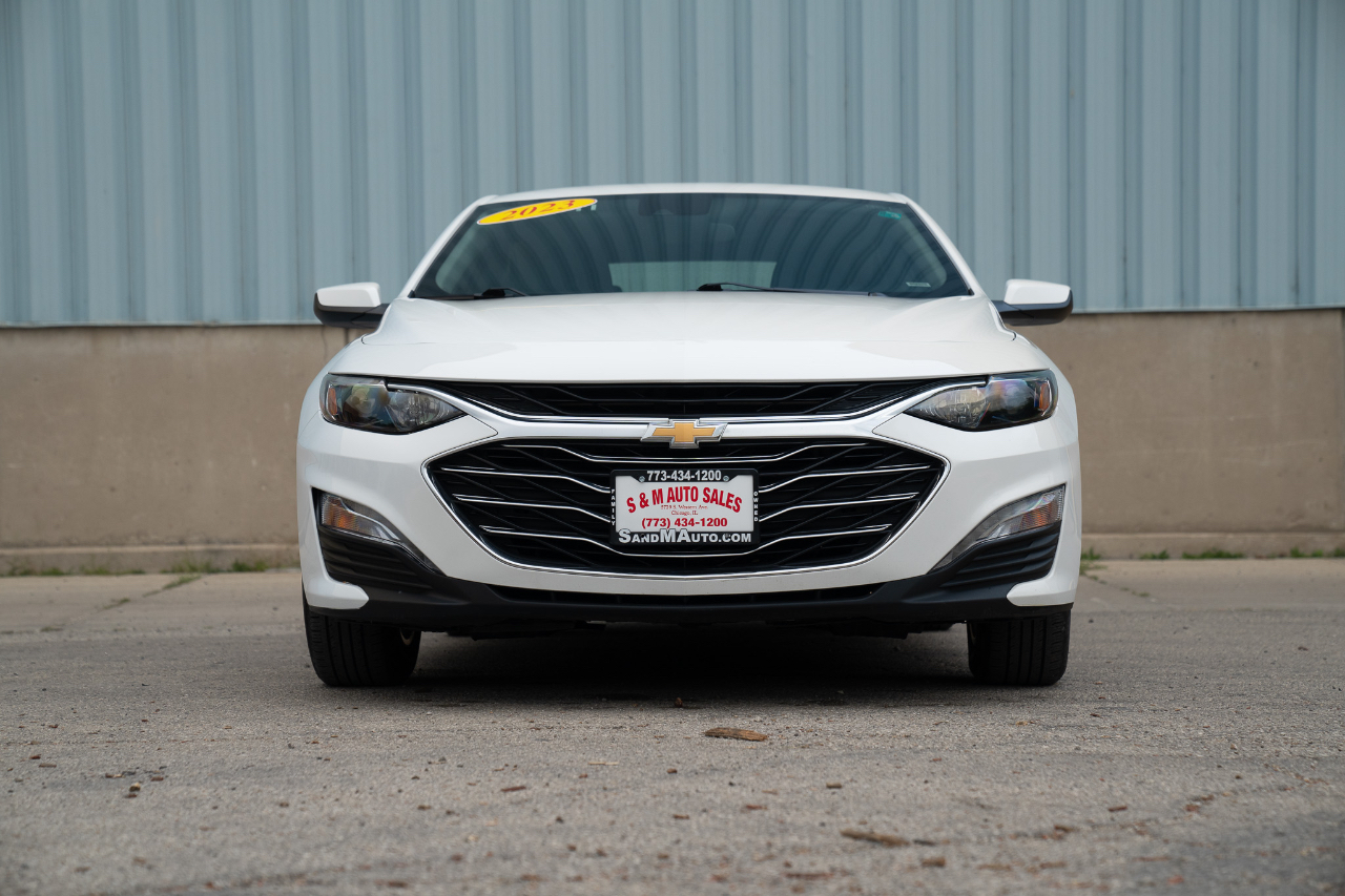 2023 Chevrolet Malibu 1LT photo 3