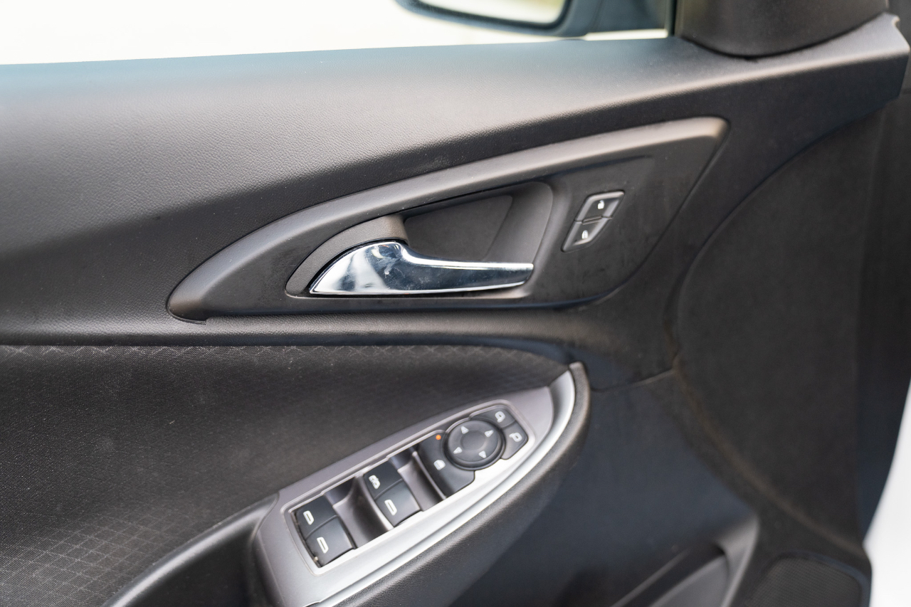 2023 Chevrolet Malibu 1LT photo 16
