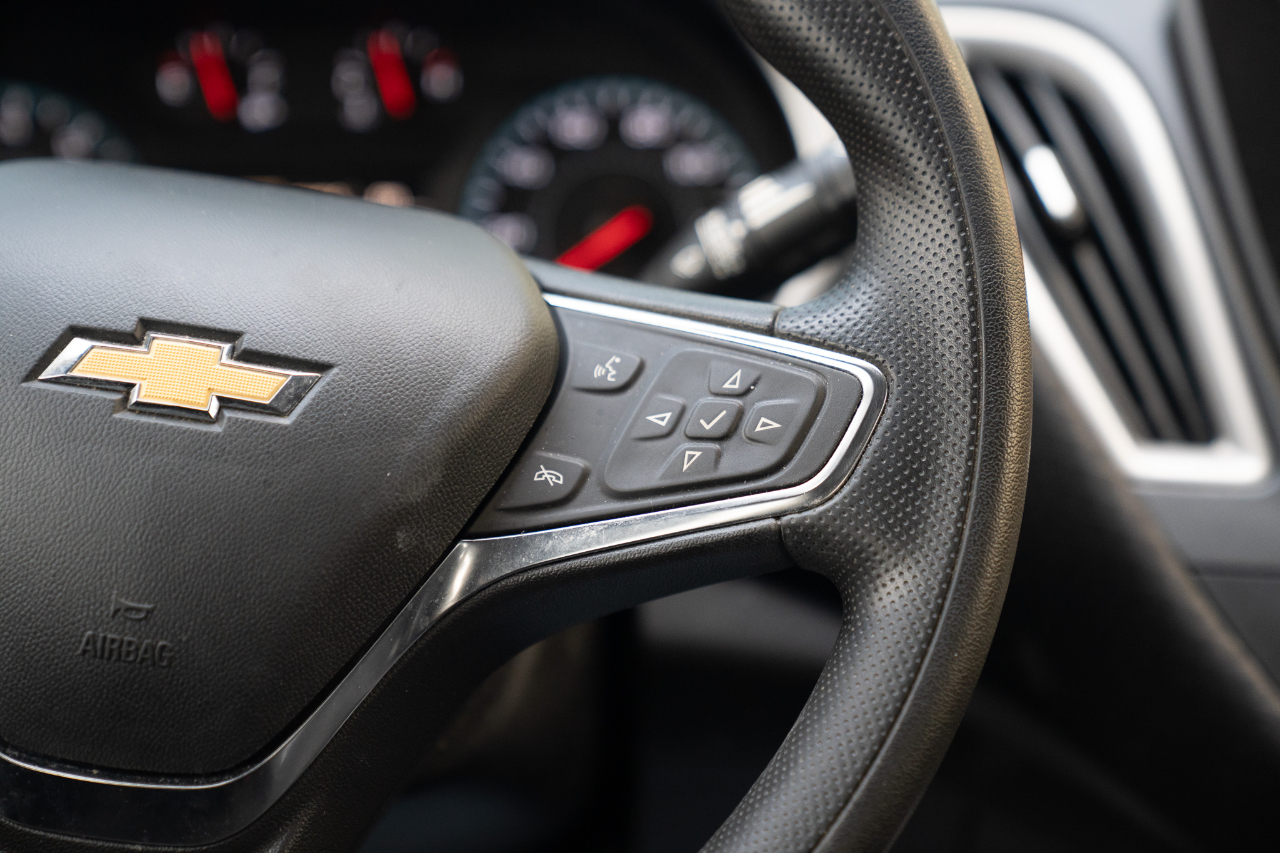 2023 Chevrolet Malibu 1LT photo 24