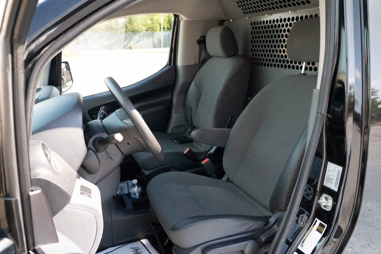 2019 Nissan NV200 S photo 21