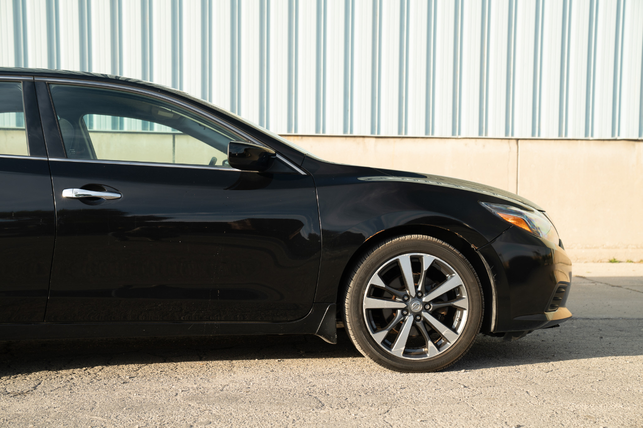 Nissan Altima 4dr Sdn I4 2.5 SR 2016