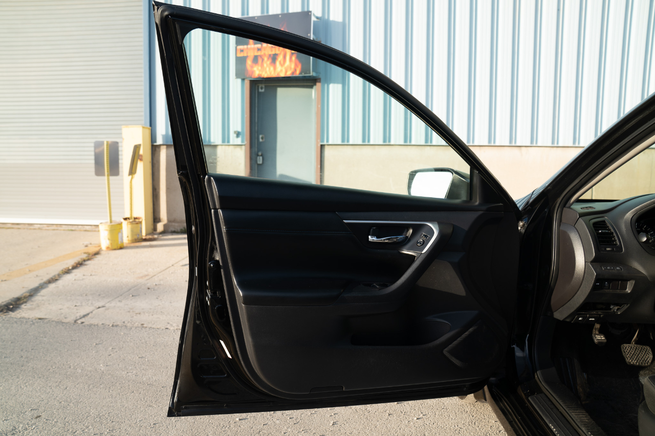 Nissan Altima 4dr Sdn I4 2.5 SR 2016