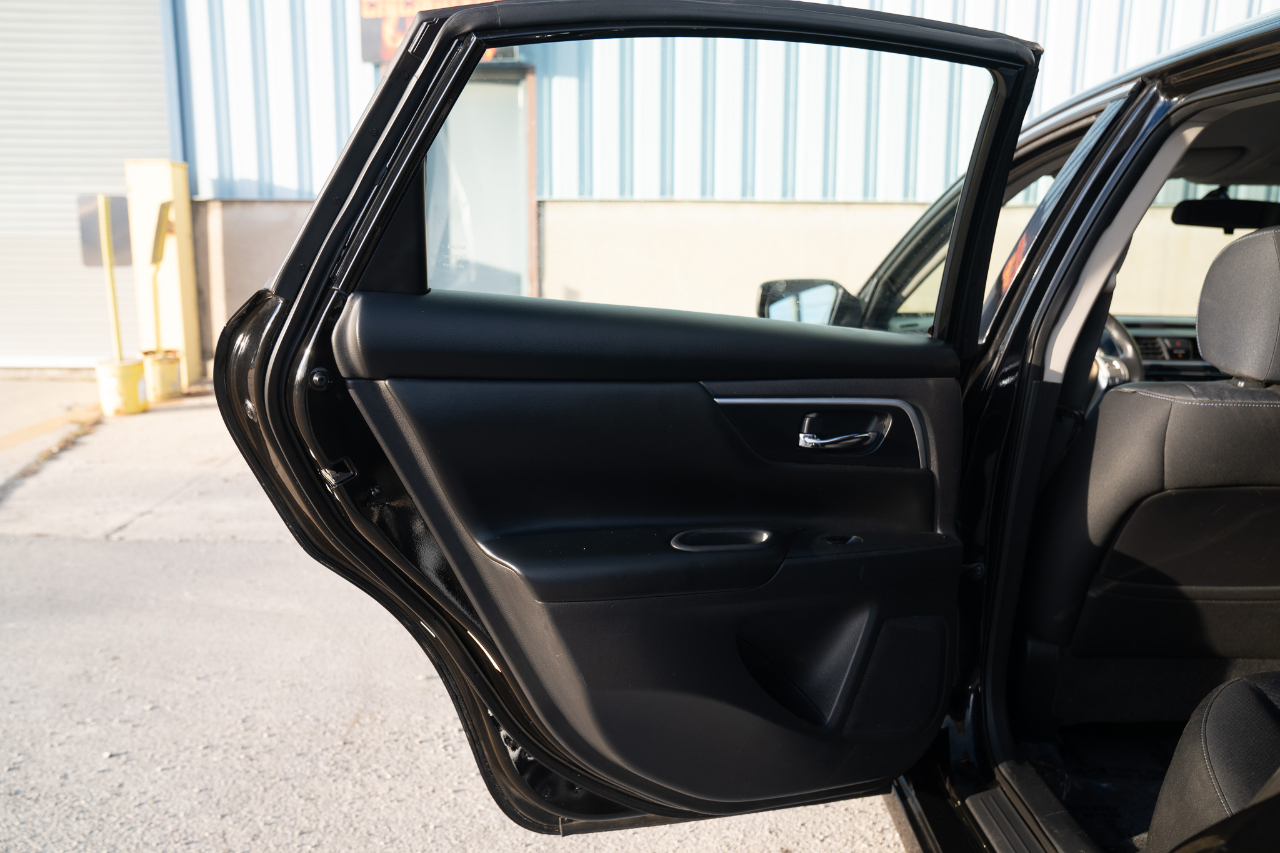 Nissan Altima 4dr Sdn I4 2.5 SR 2016