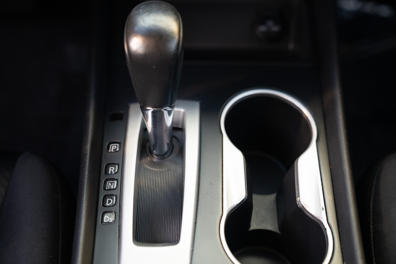 Nissan Altima 4dr Sdn I4 2.5 SR 2016