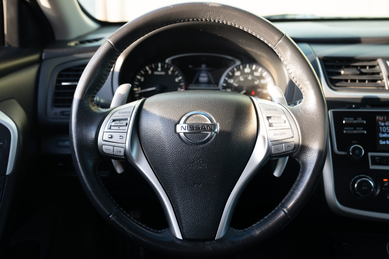 Nissan Altima 4dr Sdn I4 2.5 SR 2016