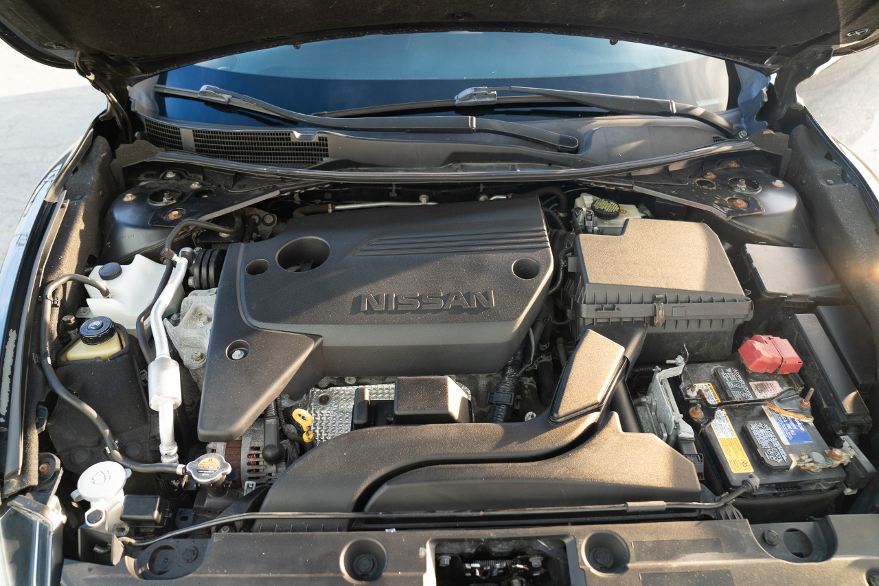 Nissan Altima 4dr Sdn I4 2.5 SR 2016