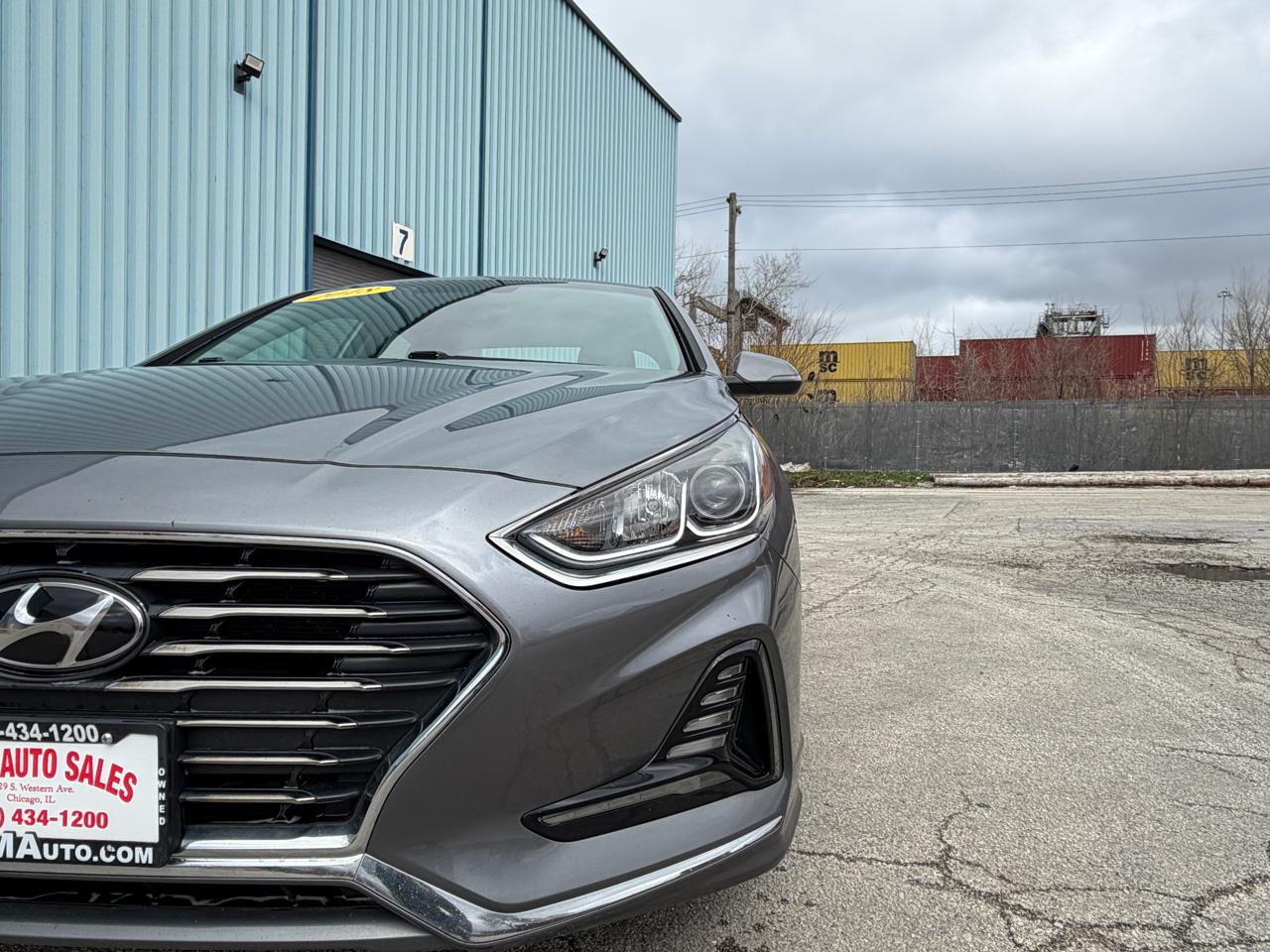 View vehicle photo 4