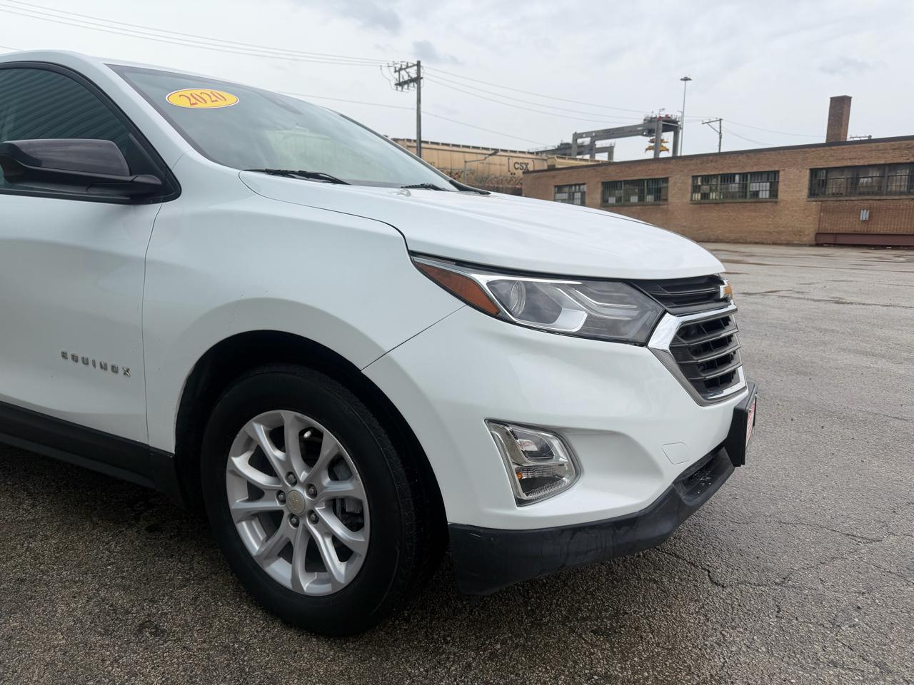 View vehicle photo 4