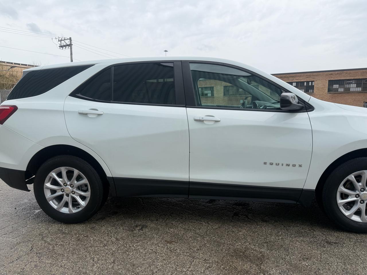 View vehicle photo 5