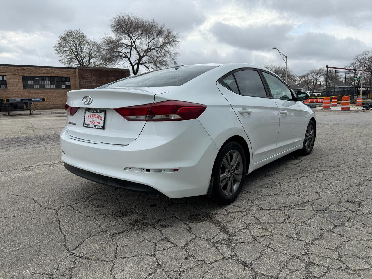 View vehicle photo 6