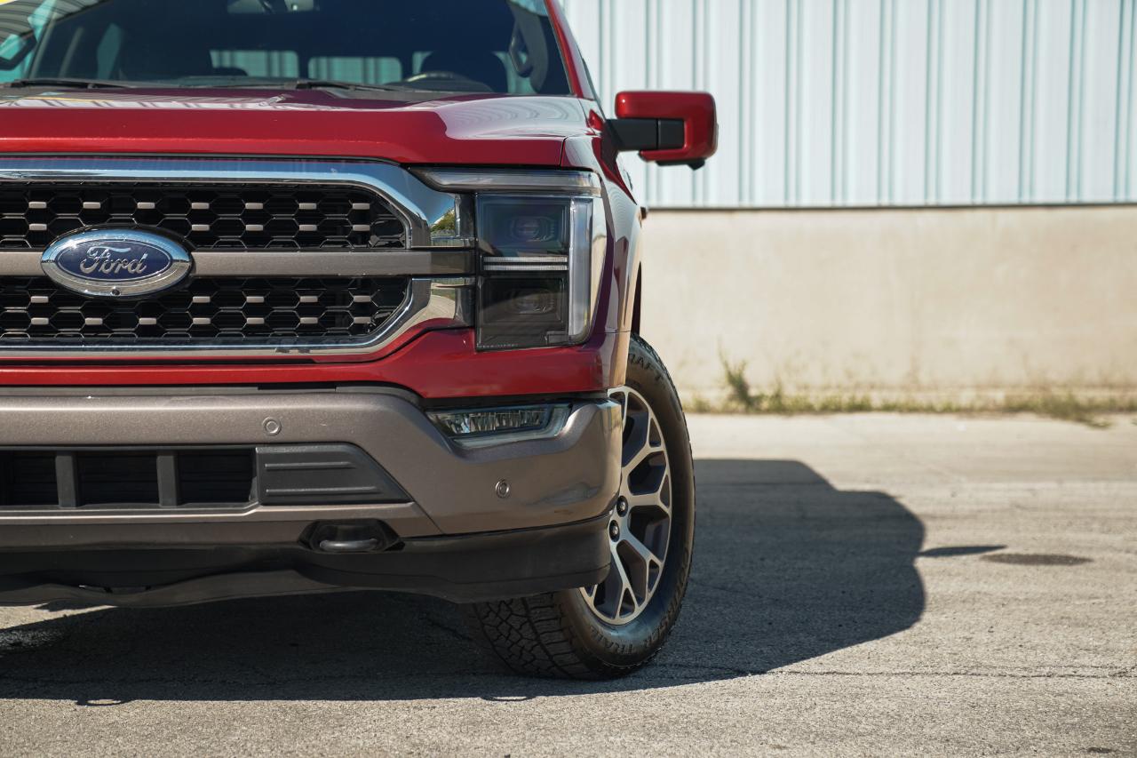 Ford F-150 photo 2