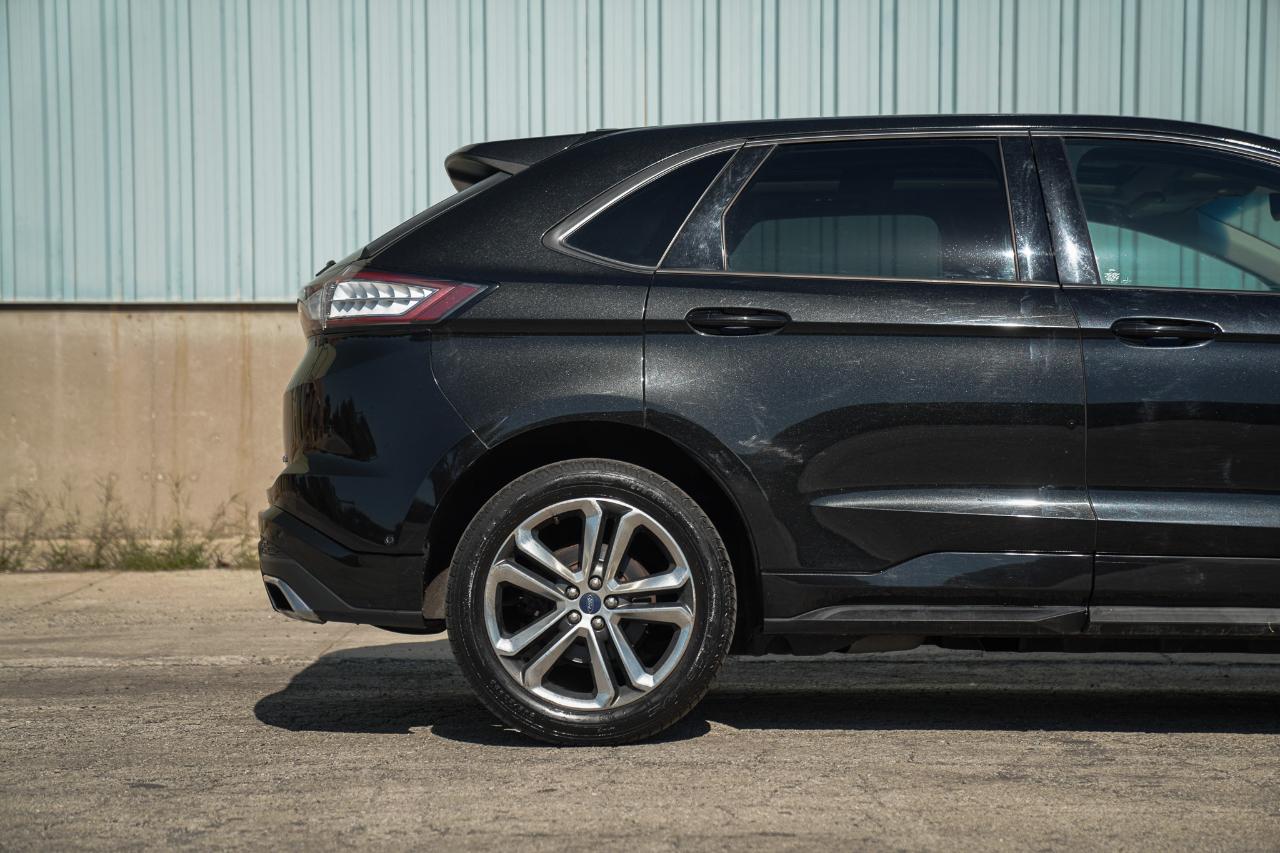 Ford Edge photo 11