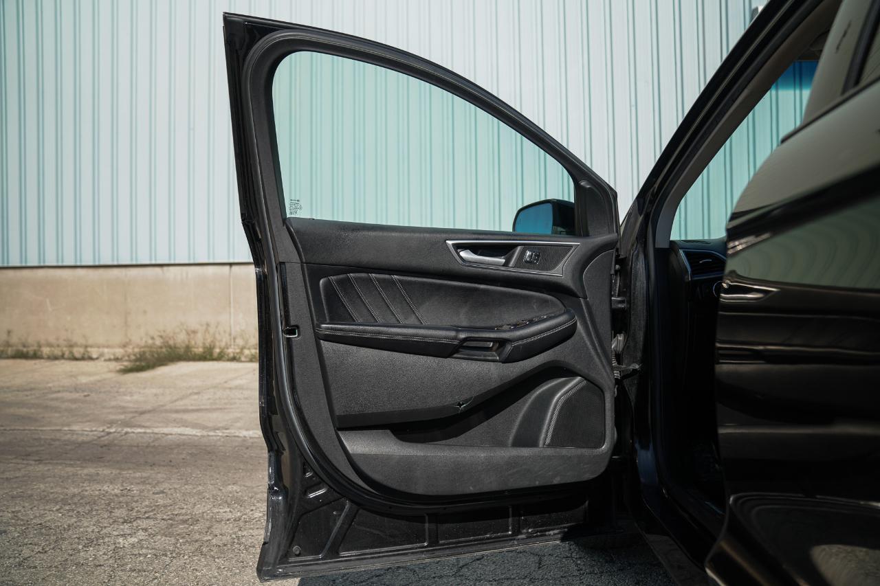 Ford Edge photo 16