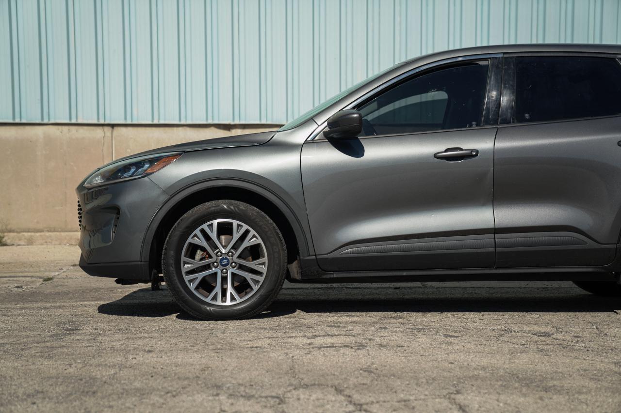 Ford Escape photo 10