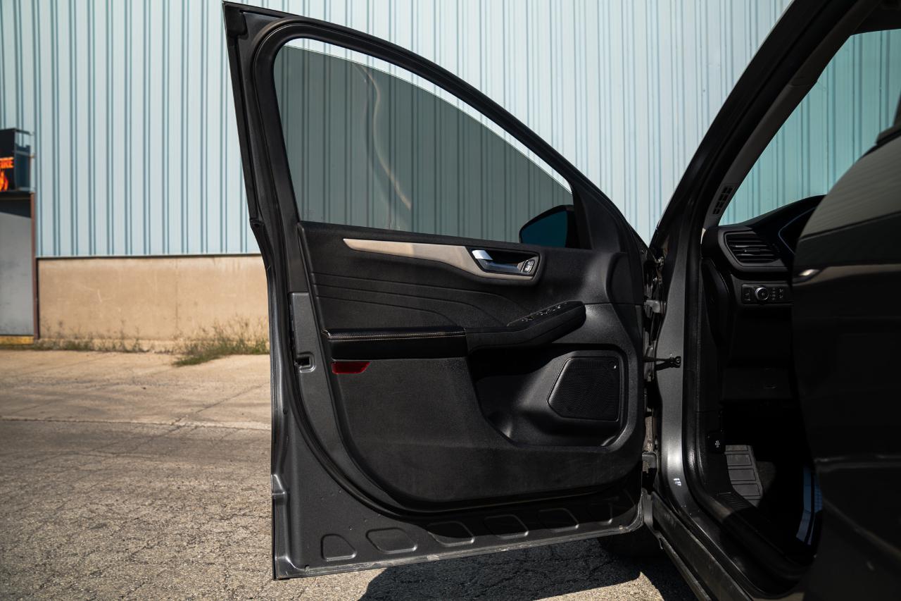 Ford Escape photo 17