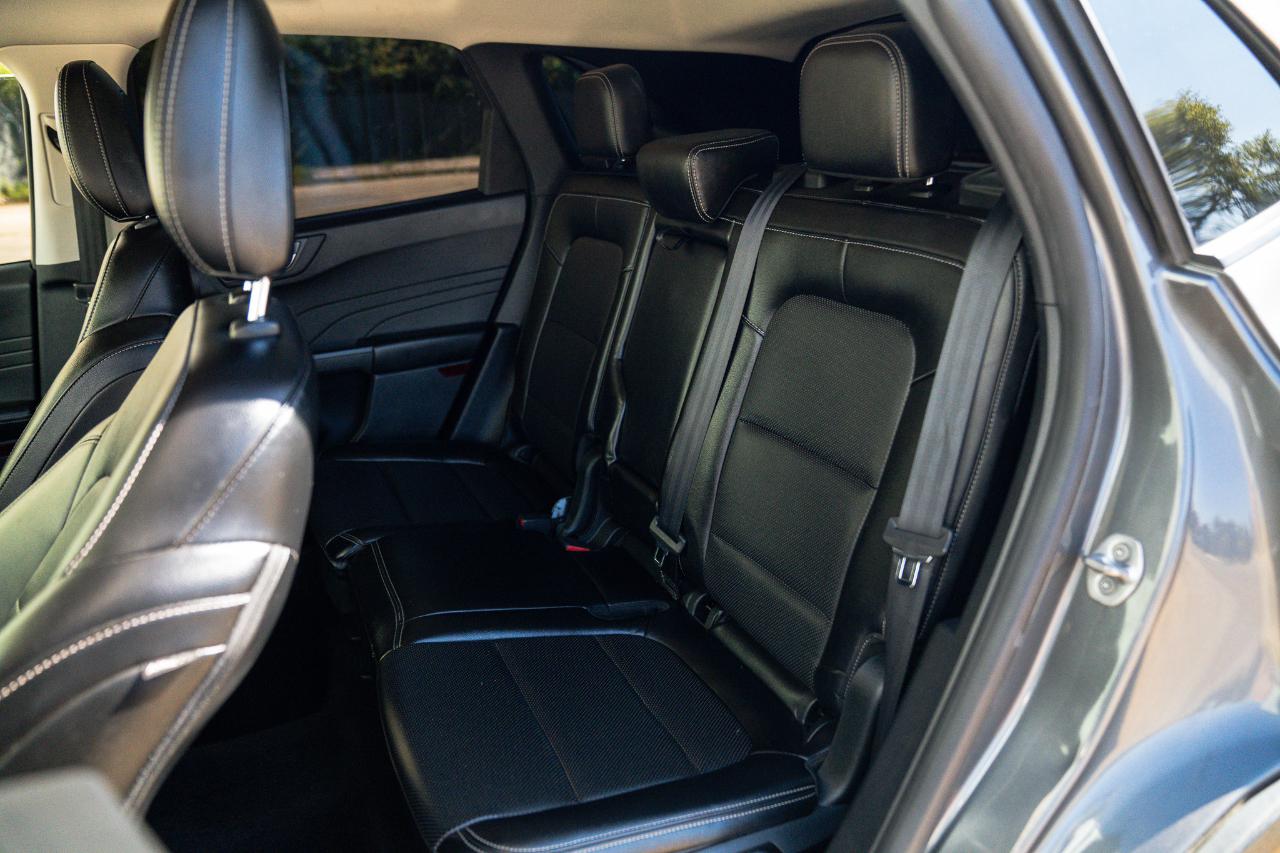 Ford Escape photo 24
