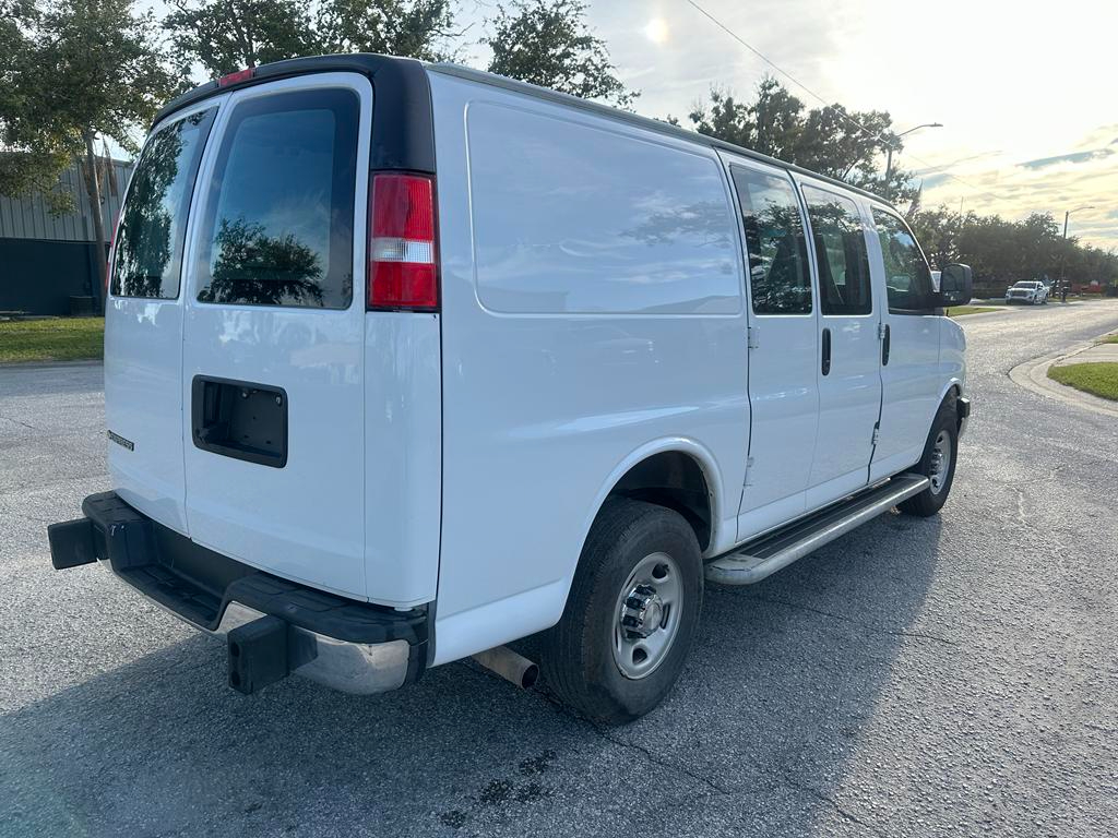 2022 Chevrolet Express Cargo Van 2500 photo 3