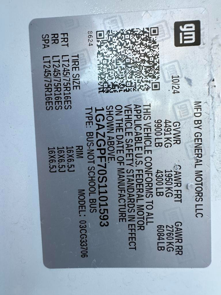 Chevrolet Express Passenger RWD 3500 155" LT 2025 Chevrolet Express Passenger RWD 3500 155" LT 2025