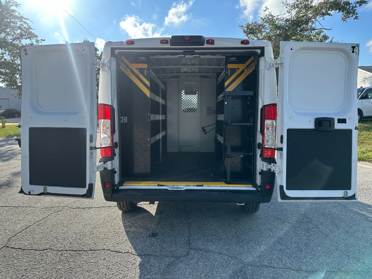 RAM ProMaster Cargo Van 2500 Low Roof 136" WB 2023 RAM ProMaster Cargo Van 2500 Low Roof 136" WB 2023