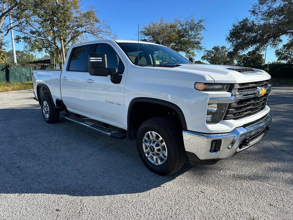 Chevrolet Silverado 2500HD 4WD Crew Cab 159" LT 2025