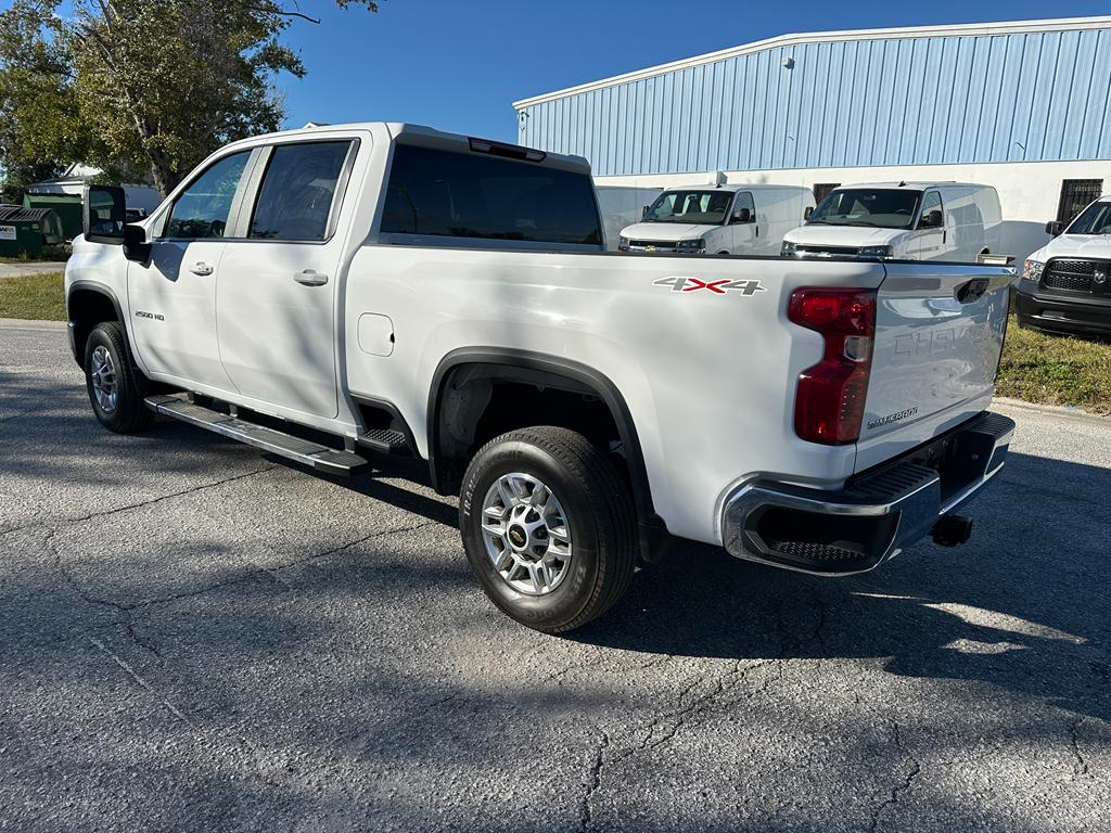 Chevrolet Silverado 2500HD 4WD Crew Cab 159" LT 2025